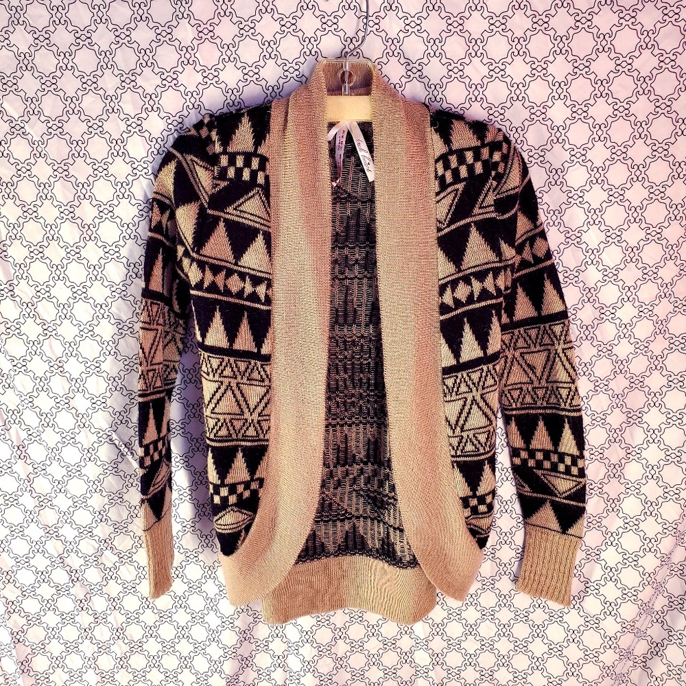 👑Ladies black and tan Cardigan Sweater